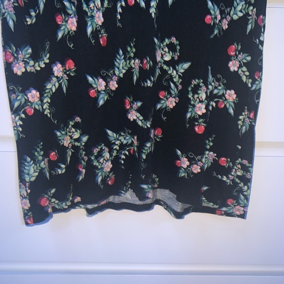 Disney Lauren Conrad Blouse Snow White Women’s Medium Glittery Apples Floral Top - Picture 6 of 8